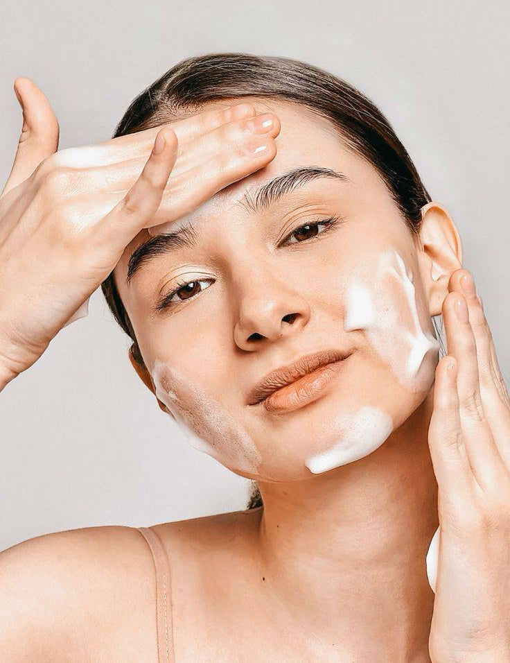 Мус чи гель: що краще очистить вашу шкіру