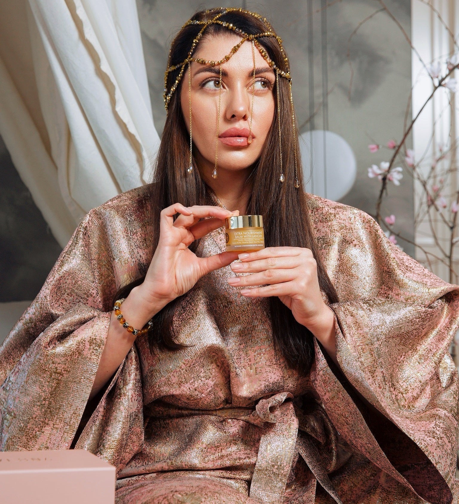 “Краса вимагає інвестицій”: бьюті-босс Ельміра Мехтієва поділилася своїми секретами догляду