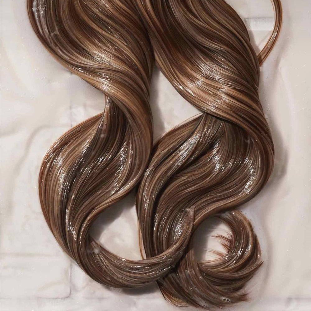 Яке значення має компонент Hair Magic AMINOVIT для відновлення та зміцнення волосся?