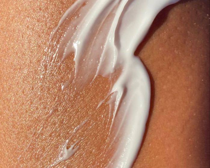 Чому взимку шкіра потребує поживного крему