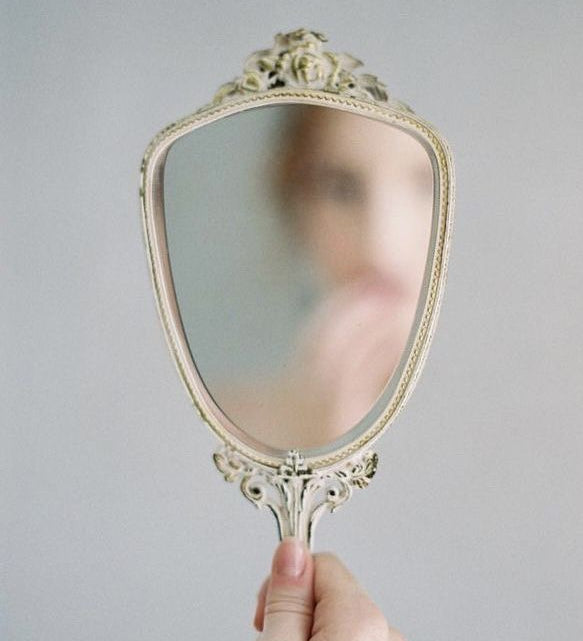 Гормони та шкіра: що важливо знати