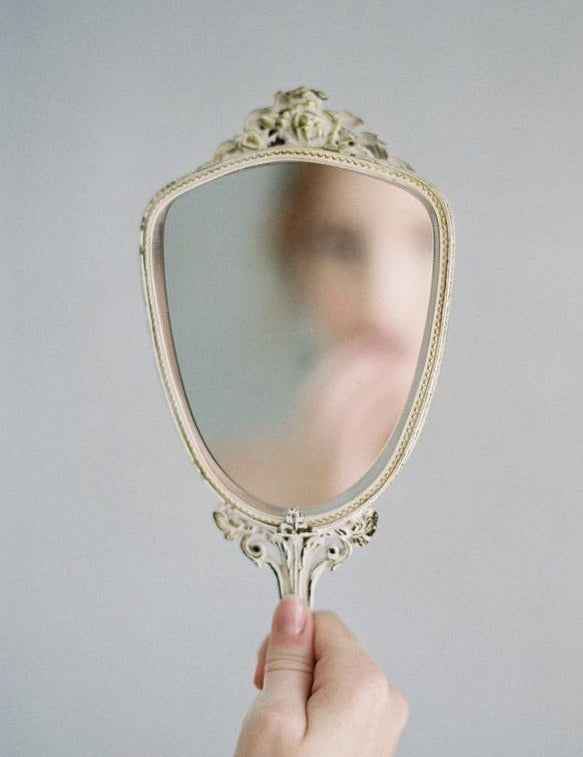 Гормони та шкіра: що важливо знати