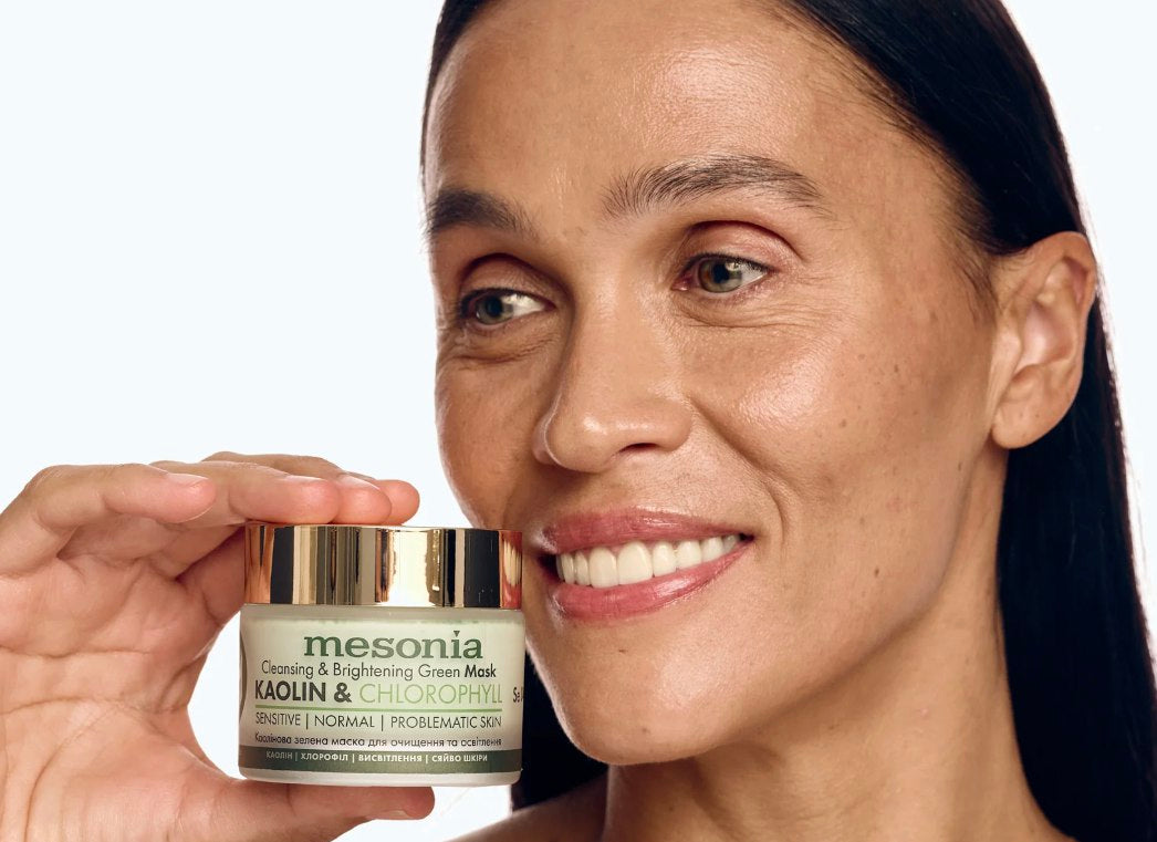 Каолінові маски для обличчя: чому вони знову на піку популярності