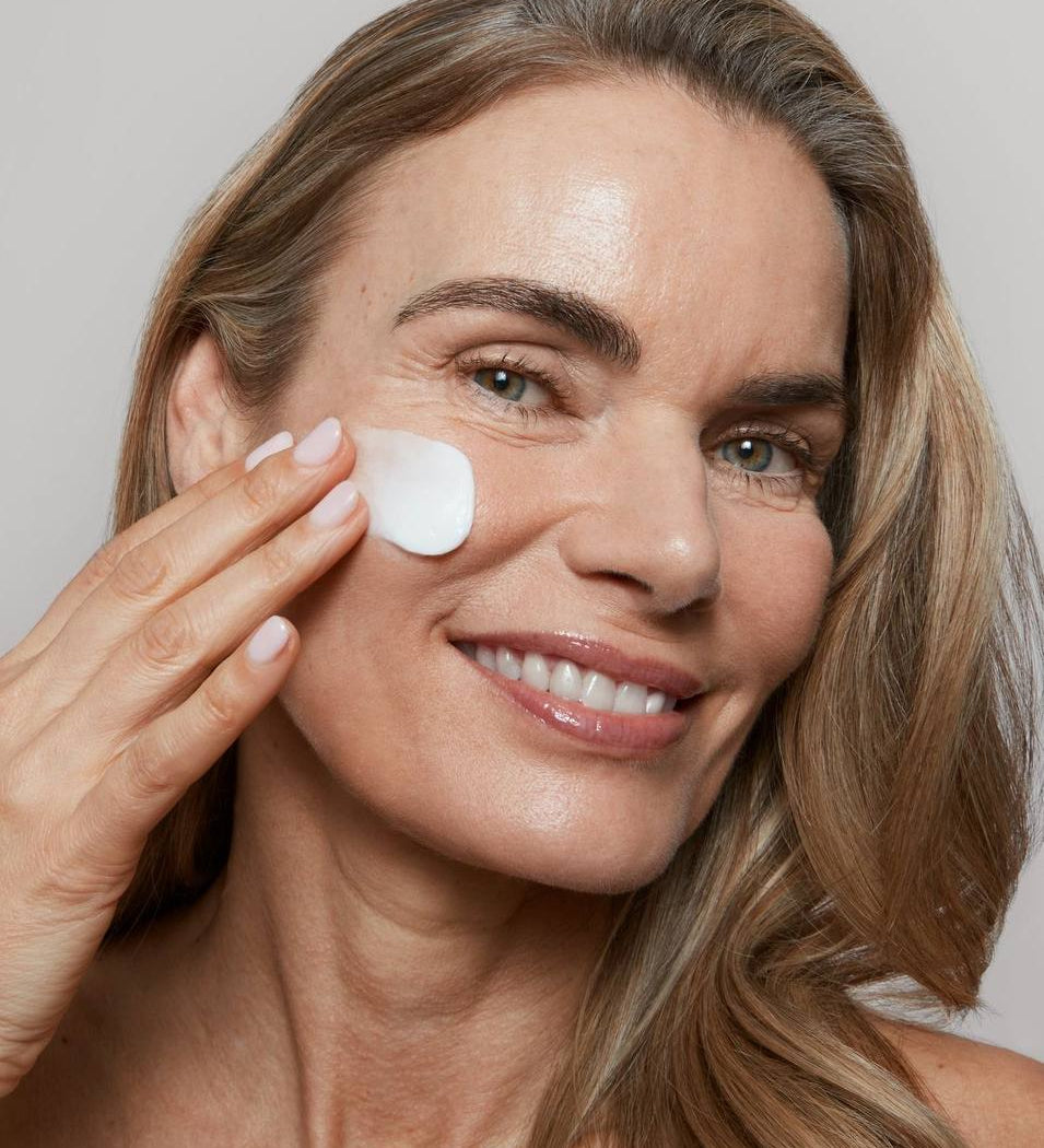 Екологія шкіри: Чому майбутнє краси за фізіологічним доглядом