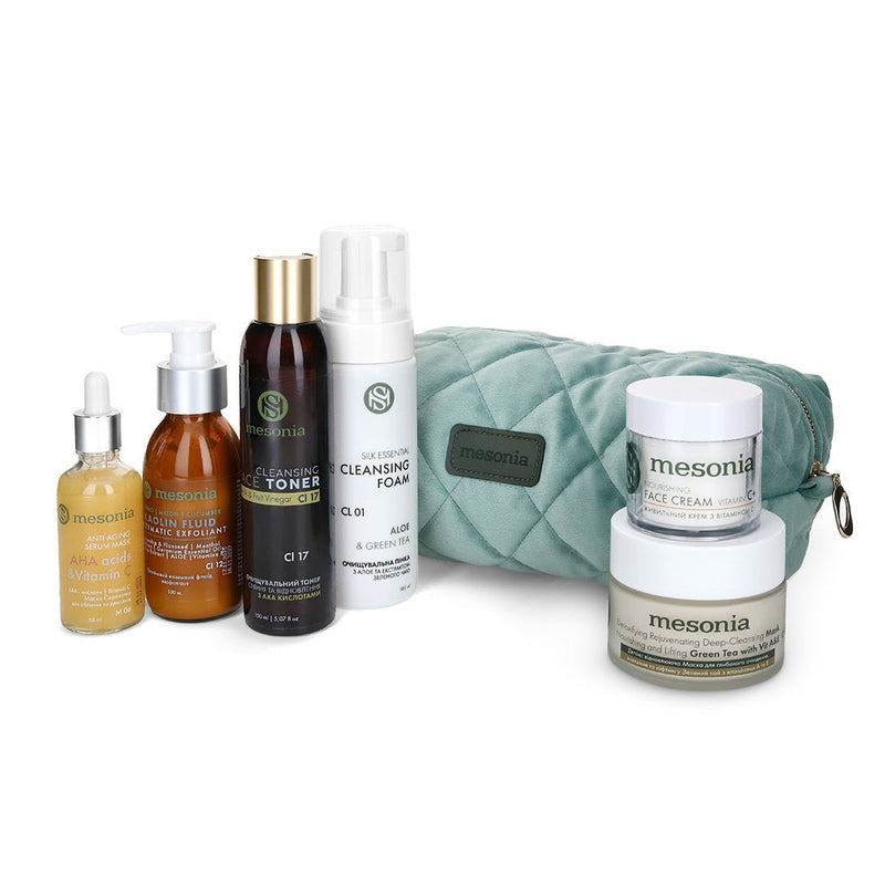 Set03: Professional Skincare Set for Oily Skin with AHA Acids and Vitamin C for Gentle Cleansing and Hydration