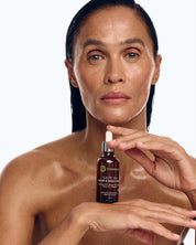 Сыворотка против сухости кожи рук и ногтей, активно питает и обогащает кожу экстрактами и витаминами