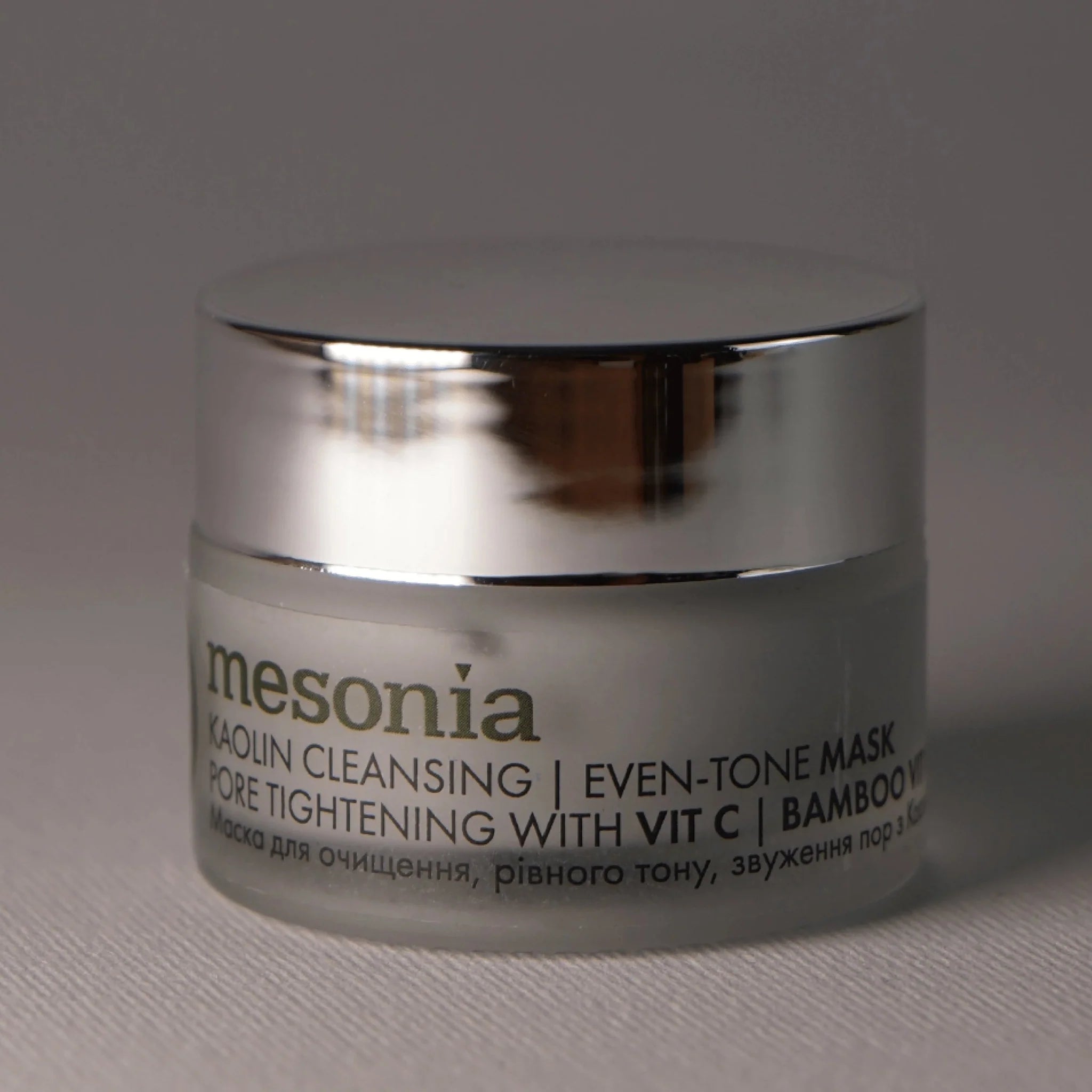 Mask for cleansing, even tone, narrowing pores with Kaolin, vitamin C and Bamboo charcoal