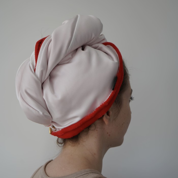 Набір для домашнього догляду Mesonia Princess: чалма з шовком Армані, зручна та стильна пов'язка на голову, напульсники на ручки (червоний) 