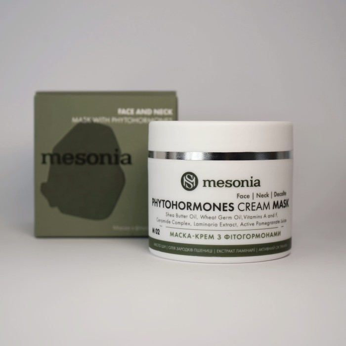 Face and Neck Mask with Phytohormones
